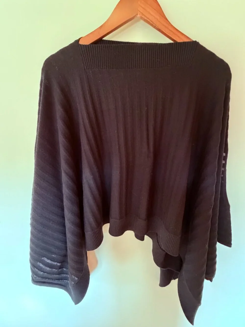 NWOT Lululemon Dark Gray Forward Flow Poncho, Cotton/Silk, One Size